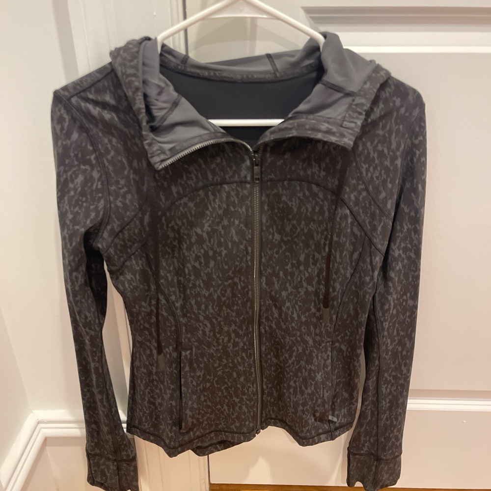 Lululemon Gray Patterned Jacket
